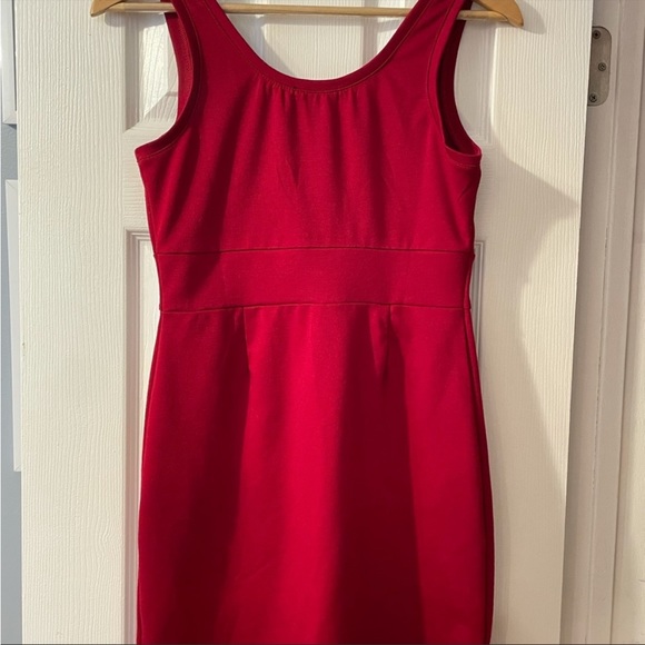 Womens Medium Red sleeveless mini dress round neck valentines day - Picture 3 of 3